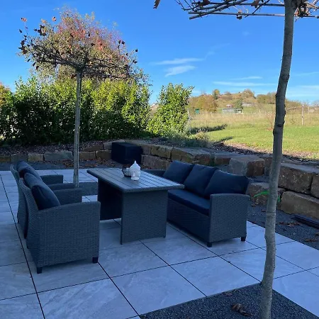 Semesterbostad Eifelliebe Wallersheim